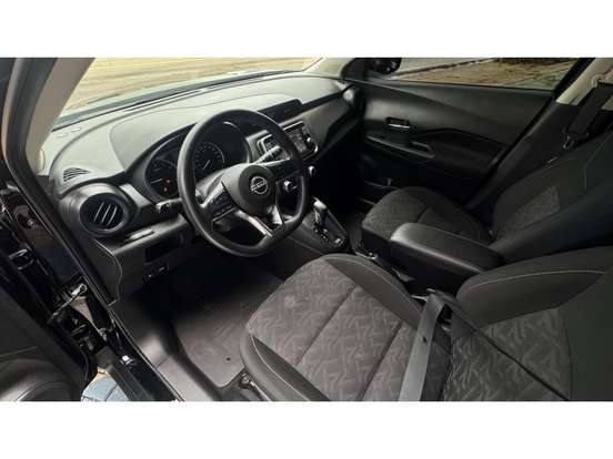NISSAN-KICKS-2023