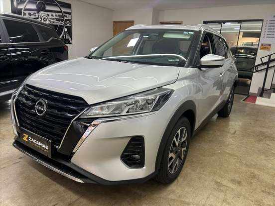 NISSAN-KICKS-2023