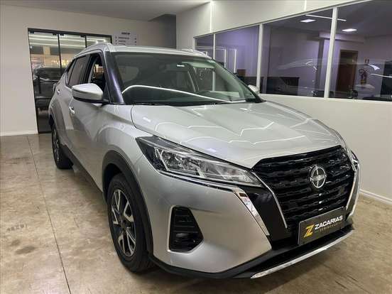 NISSAN-KICKS-2023