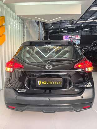 NISSAN-KICKS-2020