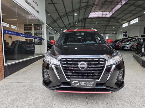 NISSAN-KICKS-2023