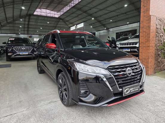 NISSAN-KICKS-2023