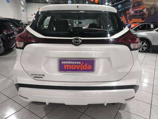 NISSAN-KICKS PLAY-2025