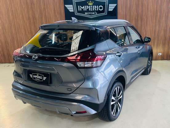 NISSAN-KICKS PLAY-2025