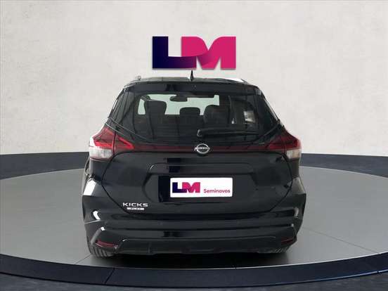 NISSAN-KICKS PLAY-2025
