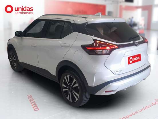 NISSAN-KICKS PLAY-2025