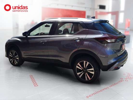 NISSAN-KICKS PLAY-2025