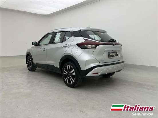 NISSAN-KICKS PLAY-2025