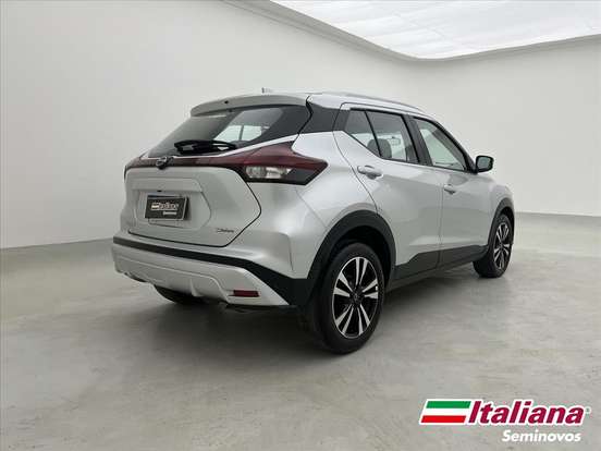 NISSAN-KICKS PLAY-2025