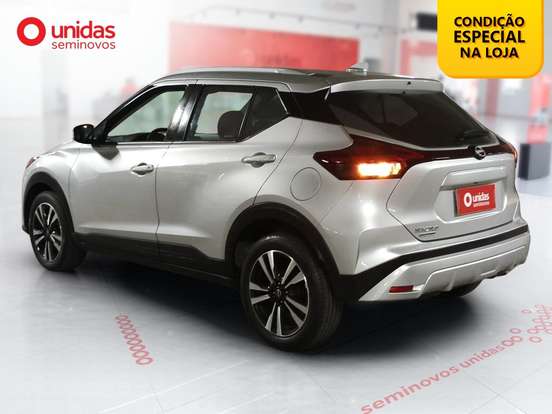 NISSAN-KICKS PLAY-2025