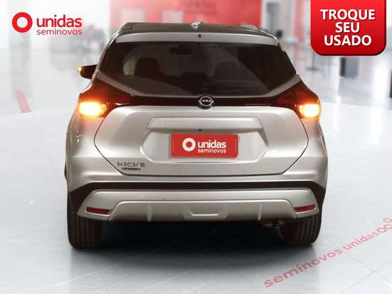 NISSAN-KICKS PLAY-2025