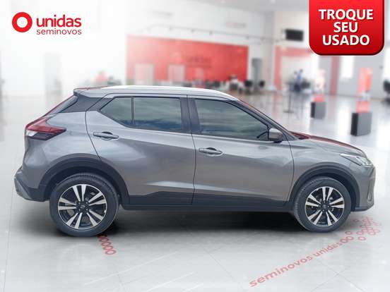 NISSAN-KICKS PLAY-2025