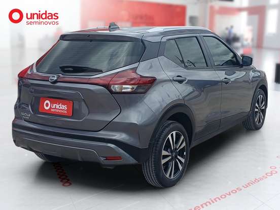 NISSAN-KICKS PLAY-2025