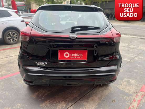NISSAN-KICKS PLAY-2025