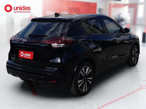 NISSAN-KICKS PLAY-2025