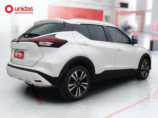 NISSAN-KICKS PLAY-2025