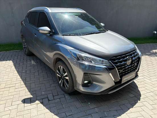 NISSAN-KICKS PLAY-2025
