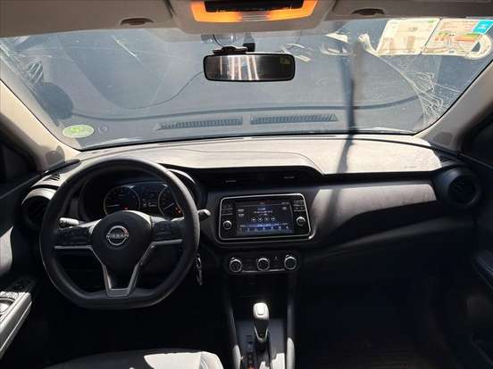 NISSAN-KICKS PLAY-2025