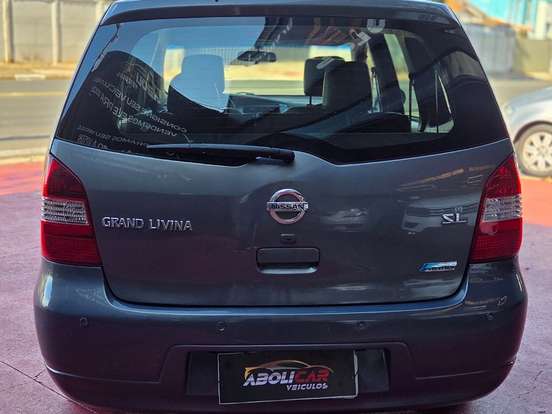 NISSAN-LIVINA-1.8 SL 16V FLEX 4P AUTOMÁTICO NISSAN-LIVINA-2011
