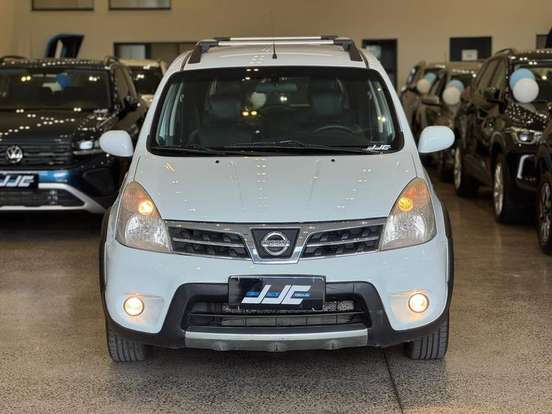 NISSAN-LIVINA-2014