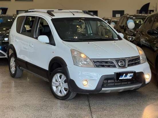 NISSAN-LIVINA-2014