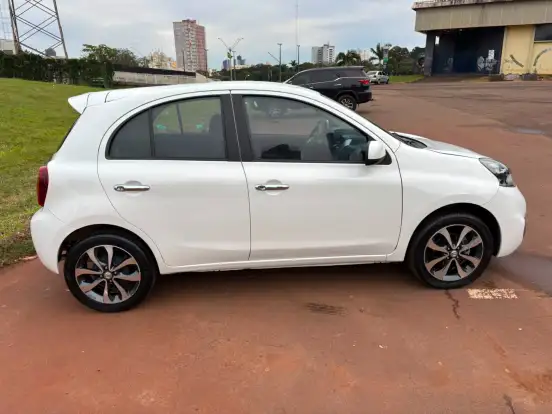 NISSAN-MARCH-2017