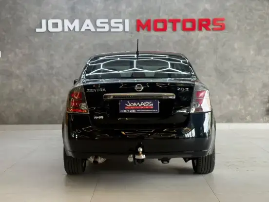NISSAN-SENTRA-2011