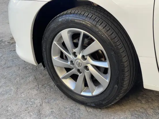NISSAN-SENTRA-2014