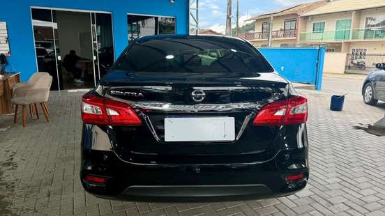 NISSAN-SENTRA-2017