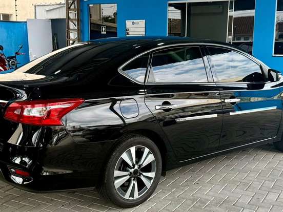 NISSAN-SENTRA-2.0 SV 16V FLEXSTART 4P AUTOMÁTICO NISSAN-SENTRA-2017