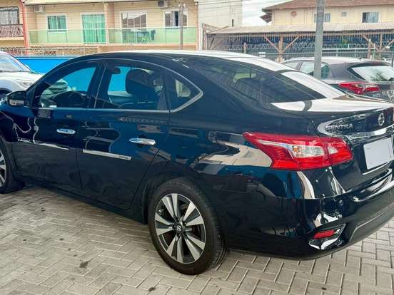 NISSAN-SENTRA-2.0 SV 16V FLEXSTART 4P AUTOMÁTICO NISSAN-SENTRA-2017