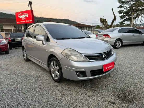 NISSAN-TIIDA-1.8 SL 16V FLEX 4P AUTOMÁTICO NISSAN-TIIDA-2011