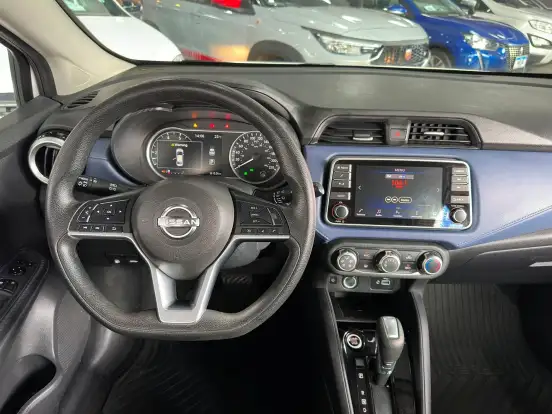 NISSAN-VERSA-2023