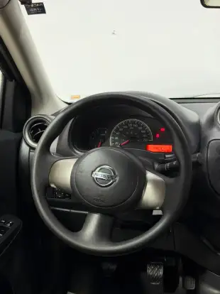 NISSAN-VERSA-2012