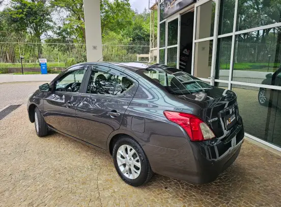 NISSAN-VERSA-1.6 16V FLEX SV 4P XTRONIC NISSAN-VERSA-2017