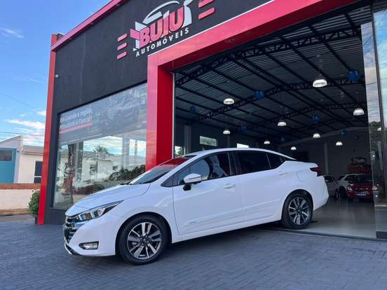 NISSAN-VERSA-2023