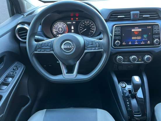 NISSAN-VERSA-2023
