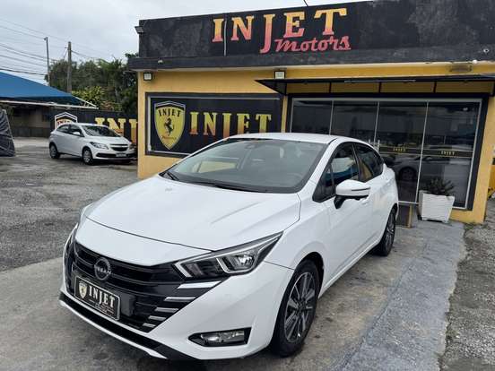 NISSAN-VERSA-2023