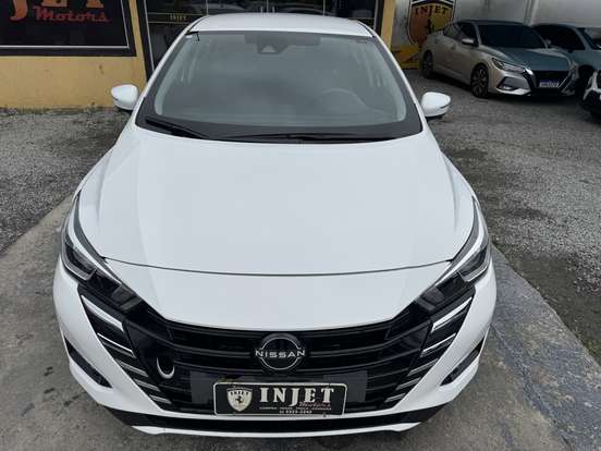 NISSAN-VERSA-2023