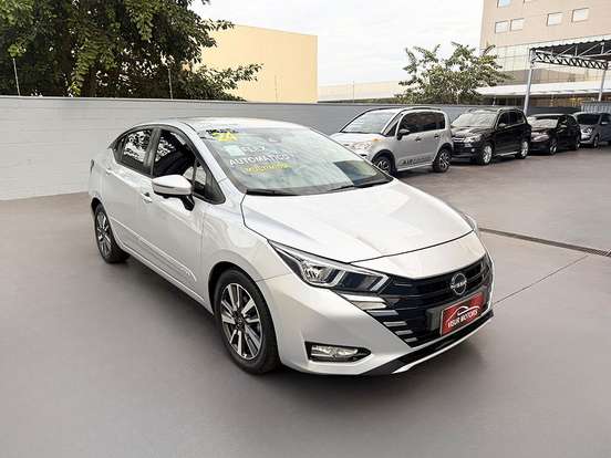 NISSAN-VERSA-2023
