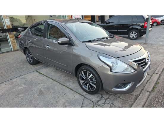 NISSAN-VERSA-1.6 16V FLEX SL 4P XTRONIC NISSAN-VERSA-2017