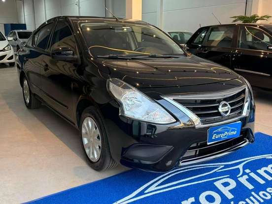 NISSAN-VERSA-2019