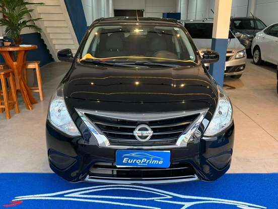 NISSAN-VERSA-2019