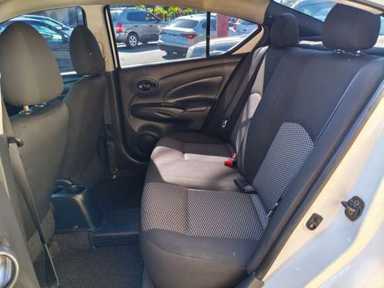 NISSAN-VERSA-2018