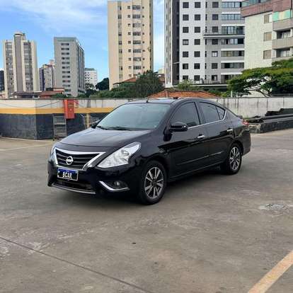 NISSAN-VERSA-2019