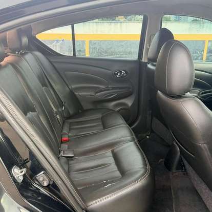 NISSAN-VERSA-2019