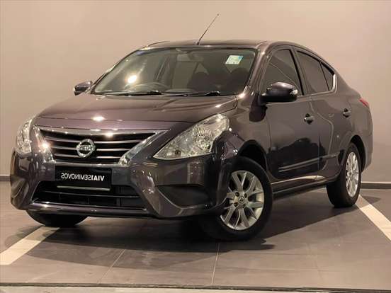 NISSAN-VERSA-2019