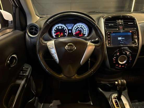 NISSAN-VERSA-1.6 16V FLEXSTART UNIQUE 4P XTRONIC NISSAN-VERSA-2018