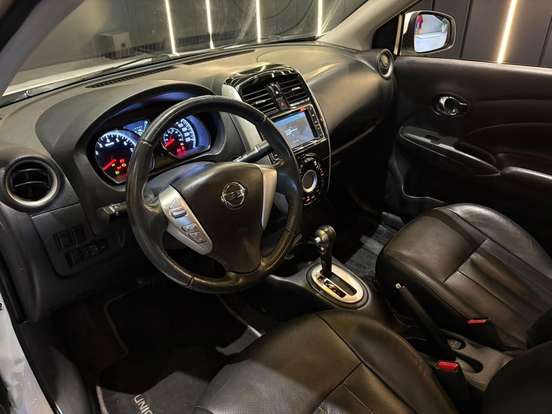 NISSAN-VERSA-2018