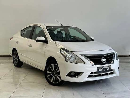 NISSAN-VERSA-2018